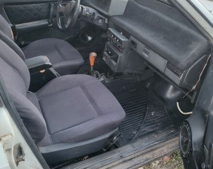 Белый ВАЗ 2109, объемом двигателя 2 л и пробегом 440 тыс. км за 713 $, фото 3 на Automoto.ua