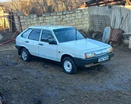 Белый ВАЗ 2109, объемом двигателя 0 л и пробегом 300 тыс. км за 1000 $, фото 4 на Automoto.ua