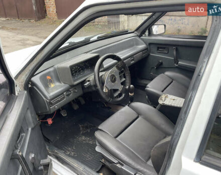Белый ВАЗ 2109, объемом двигателя 1.5 л и пробегом 200 тыс. км за 650 $, фото 7 на Automoto.ua
