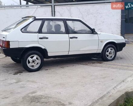 Белый ВАЗ 2109, объемом двигателя 1.3 л и пробегом 300 тыс. км за 850 $, фото 3 на Automoto.ua