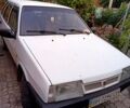Белый ВАЗ 2109, объемом двигателя 1.5 л и пробегом 185 тыс. км за 1150 $, фото 1 на Automoto.ua