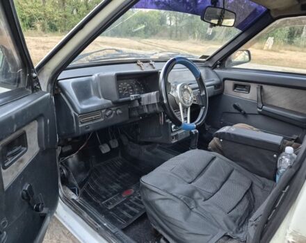 Белый ВАЗ 2109, объемом двигателя 1.5 л и пробегом 300 тыс. км за 785 $, фото 5 на Automoto.ua