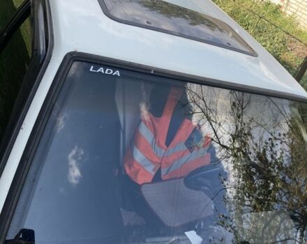 Белый ВАЗ 2109, объемом двигателя 1.5 л и пробегом 200 тыс. км за 1400 $, фото 2 на Automoto.ua