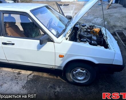 Белый ВАЗ 2109, объемом двигателя 1.3 л и пробегом 200 тыс. км за 1000 $, фото 7 на Automoto.ua