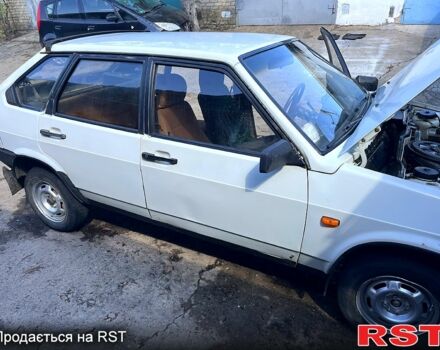 Белый ВАЗ 2109, объемом двигателя 1.3 л и пробегом 200 тыс. км за 1000 $, фото 6 на Automoto.ua