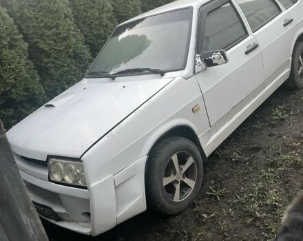 Білий ВАЗ 2109, об'ємом двигуна 1.5 л та пробігом 35 тис. км за 1000 $, фото 1 на Automoto.ua