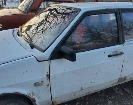 Белый ВАЗ 2109, объемом двигателя 1.5 л и пробегом 65 тыс. км за 1000 $, фото 4 на Automoto.ua