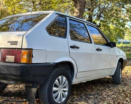 Белый ВАЗ 2109, объемом двигателя 1.3 л и пробегом 200 тыс. км за 900 $, фото 5 на Automoto.ua