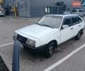 Белый ВАЗ 2109, объемом двигателя 1.3 л и пробегом 200 тыс. км за 900 $, фото 1 на Automoto.ua