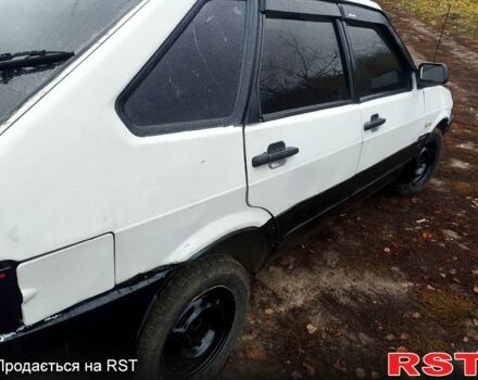 Белый ВАЗ 2109, объемом двигателя 1.5 л и пробегом 220 тыс. км за 440 $, фото 2 на Automoto.ua