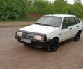Белый ВАЗ 2109, объемом двигателя 1.5 л и пробегом 330 тыс. км за 427 $, фото 1 на Automoto.ua