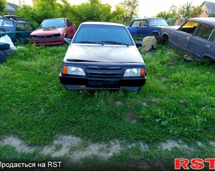 Белый ВАЗ 2109, объемом двигателя 1.5 л и пробегом 0 тыс. км за 500 $, фото 2 на Automoto.ua