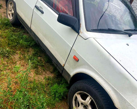 Білий ВАЗ 2109, об'ємом двигуна 1.5 л та пробігом 100 тис. км за 900 $, фото 3 на Automoto.ua