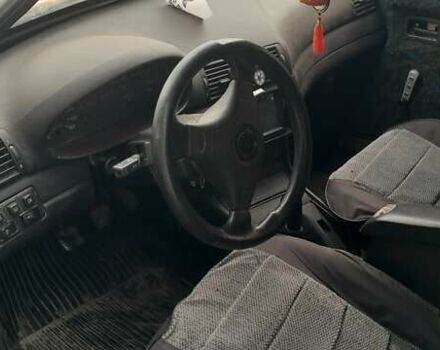 Белый ВАЗ 2109, объемом двигателя 1.5 л и пробегом 300 тыс. км за 750 $, фото 1 на Automoto.ua