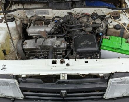 Белый ВАЗ 2109, объемом двигателя 1.5 л и пробегом 300 тыс. км за 1350 $, фото 4 на Automoto.ua