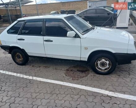 Белый ВАЗ 2109, объемом двигателя 1.3 л и пробегом 200 тыс. км за 900 $, фото 3 на Automoto.ua