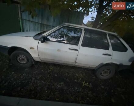 Белый ВАЗ 2109, объемом двигателя 1.5 л и пробегом 100 тыс. км за 600 $, фото 2 на Automoto.ua