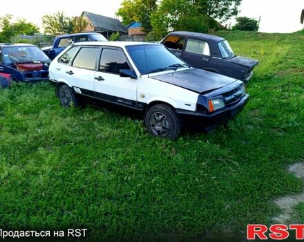 Белый ВАЗ 2109, объемом двигателя 1.5 л и пробегом 0 тыс. км за 500 $, фото 3 на Automoto.ua