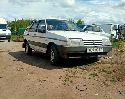 Белый ВАЗ 2109, объемом двигателя 1.5 л и пробегом 0 тыс. км за 600 $, фото 3 на Automoto.ua