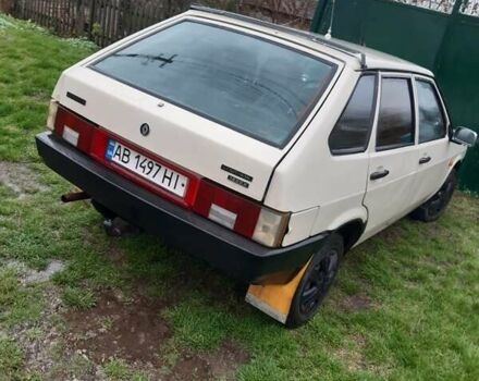 Белый ВАЗ 2109, объемом двигателя 1.5 л и пробегом 332 тыс. км за 1250 $, фото 5 на Automoto.ua