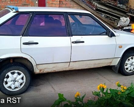 Белый ВАЗ 2109, объемом двигателя 1.5 л и пробегом 358 тыс. км за 1100 $, фото 2 на Automoto.ua