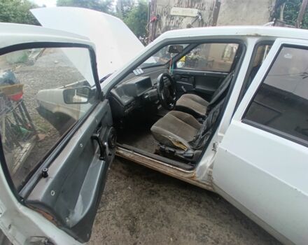 Белый ВАЗ 2109, объемом двигателя 1.5 л и пробегом 71 тыс. км за 594 $, фото 2 на Automoto.ua