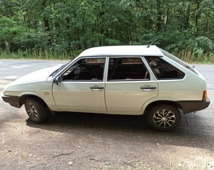Белый ВАЗ 2109, объемом двигателя 1.5 л и пробегом 25 тыс. км за 1200 $, фото 4 на Automoto.ua