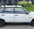 Белый ВАЗ 2109, объемом двигателя 1.5 л и пробегом 350 тыс. км за 900 $, фото 1 на Automoto.ua