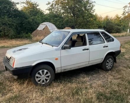 Белый ВАЗ 2109, объемом двигателя 0 л и пробегом 200 тыс. км за 803 $, фото 2 на Automoto.ua