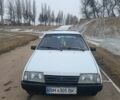 Белый ВАЗ 2109, объемом двигателя 1.5 л и пробегом 330 тыс. км за 1200 $, фото 1 на Automoto.ua