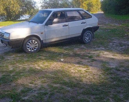 Белый ВАЗ 2109, объемом двигателя 1.5 л и пробегом 30 тыс. км за 880 $, фото 5 на Automoto.ua