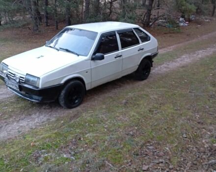 Белый ВАЗ 2109, объемом двигателя 0 л и пробегом 25 тыс. км за 800 $, фото 2 на Automoto.ua