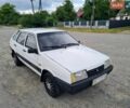 Белый ВАЗ 2109, объемом двигателя 1.5 л и пробегом 230 тыс. км за 1500 $, фото 1 на Automoto.ua