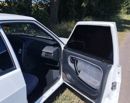 ВАЗ 2109 2009 в Ставище на Automoto.ua Белый ВАЗ 2109, объемом двигателя 1.6 л и пробегом 139 тыс. км за 2772 $, фото 10 на Automoto.ua