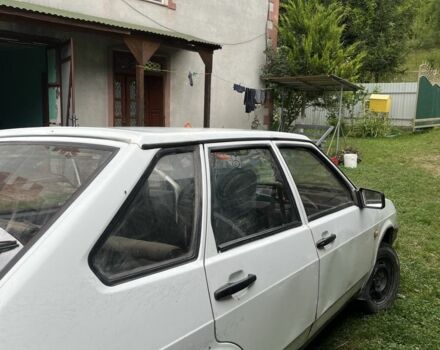 Белый ВАЗ 2109, объемом двигателя 0 л и пробегом 50 тыс. км за 475 $, фото 2 на Automoto.ua