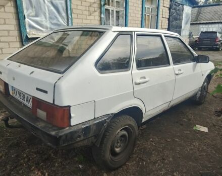 Белый ВАЗ 2109, объемом двигателя 1.5 л и пробегом 200 тыс. км за 672 $, фото 2 на Automoto.ua