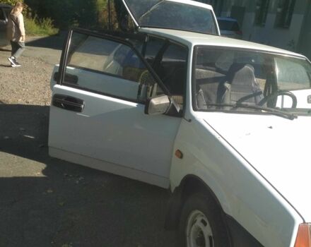 Белый ВАЗ 2109, объемом двигателя 1.5 л и пробегом 352 тыс. км за 900 $, фото 3 на Automoto.ua