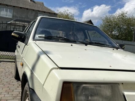 ВАЗ 2109 1986 в Киеве на Automoto.ua Белый ВАЗ 2109, объемом двигателя 1.3 л и пробегом 200 тыс. км за 1300 $, фото 1 на Automoto.ua