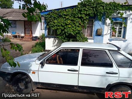 ВАЗ 2109 1987 в Котельве на Automoto.ua Белый ВАЗ 2109, объемом двигателя 1.3 л и пробегом 333 тыс. км за 620 $, фото 1 на Automoto.ua
