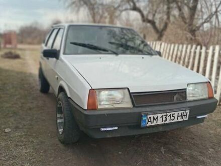 ВАЗ 2109 1987 в Черняхове на Automoto.ua Белый ВАЗ 2109, объемом двигателя 1.3 л и пробегом 254 тыс. км за 1150 $, фото 1 на Automoto.ua