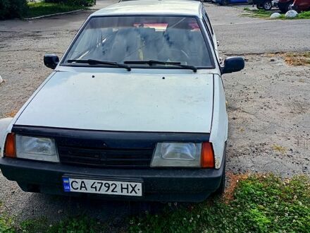 ВАЗ 2109 1987 в Золотоноше на Automoto.ua Белый ВАЗ 2109, объемом двигателя 1.5 л и пробегом 30 тыс. км за 700 $, фото 1 на Automoto.ua