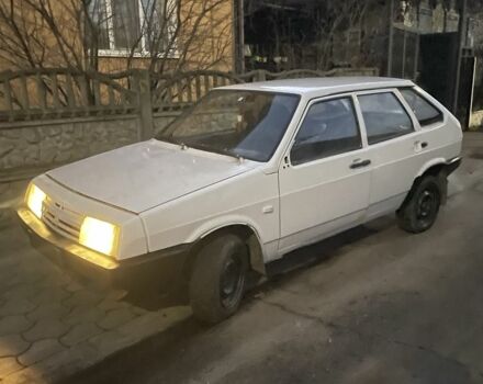 Белый ВАЗ 2109, объемом двигателя 1.5 л и пробегом 300 тыс. км за 828 $, фото 1 на Automoto.ua