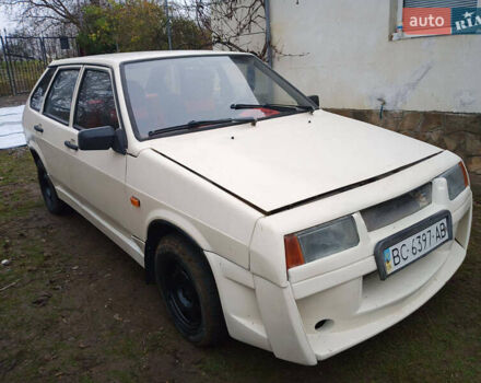 Белый ВАЗ 2109, объемом двигателя 1.29 л и пробегом 200 тыс. км за 1200 $, фото 1 на Automoto.ua