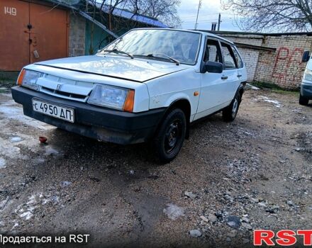 Белый ВАЗ 2109, объемом двигателя 1.3 л и пробегом 250 тыс. км за 636 $, фото 1 на Automoto.ua