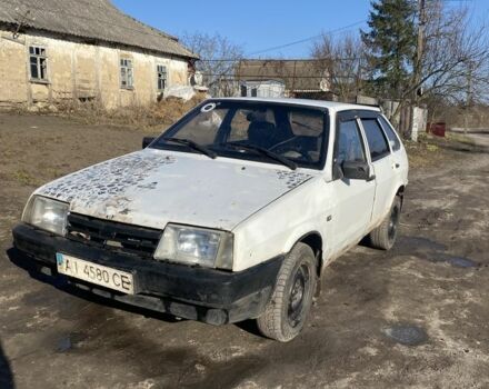 Белый ВАЗ 2109, объемом двигателя 1 л и пробегом 300 тыс. км за 294 $, фото 1 на Automoto.ua