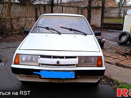 Белый ВАЗ 2109, объемом двигателя 1.3 л и пробегом 300 тыс. км за 690 $, фото 1 на Automoto.ua