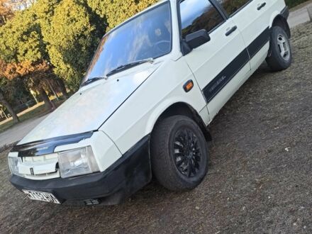Белый ВАЗ 2109, объемом двигателя 1.3 л и пробегом 1 тыс. км за 600 $, фото 1 на Automoto.ua