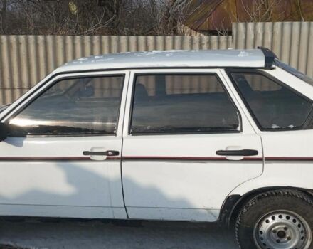 Белый ВАЗ 2109, объемом двигателя 1.3 л и пробегом 300 тыс. км за 1100 $, фото 1 на Automoto.ua