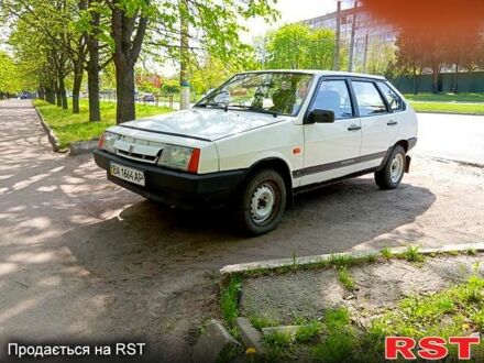 ВАЗ 2109 1988 у Кропивницькому (Кіровограді) на Automoto.ua Білий ВАЗ 2109, об'ємом двигуна 13 л та пробігом 0 тис. км за 1000 $, фото 1 на Automoto.ua