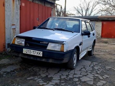 Белый ВАЗ 2109, объемом двигателя 1.3 л и пробегом 299 тыс. км за 600 $, фото 1 на Automoto.ua